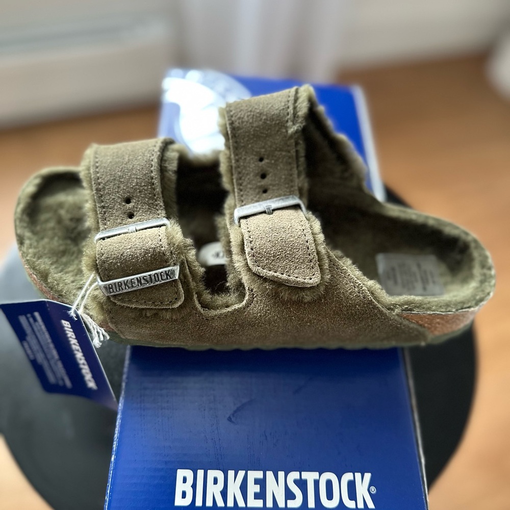 Birkenstock
Suede Leather - Thyme